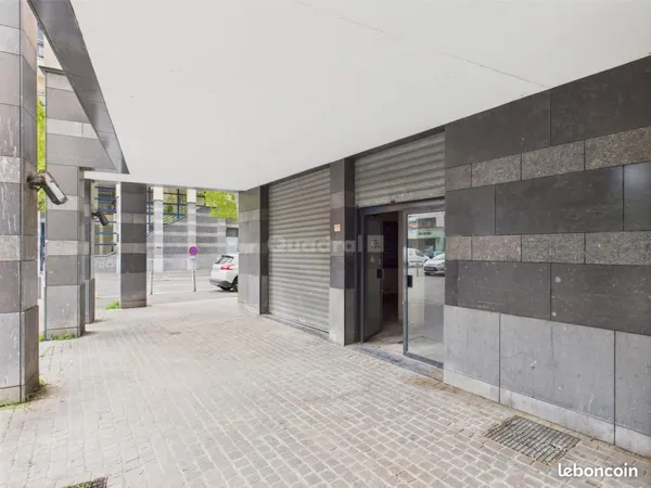 Local commercial 80 m²