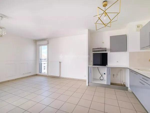 EXCLUSIVITE- T2 de 48 m² -VILLEURBANNE-MEDIPOLE