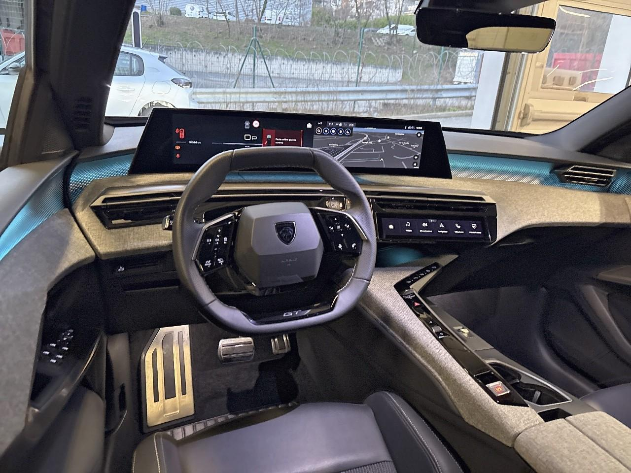 Peugeot 5008 hybrid 145 e-dcs6 gt — photo 8
