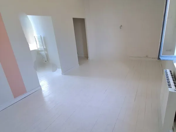 Maison T5 avec jardin 1500m2
