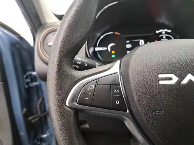 Dacia Spring — photo 2