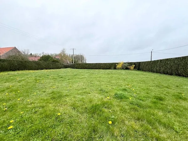 Terrain 663 m²