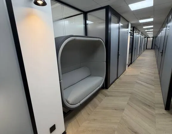 Bureaux/Locaux professionnels 16 m²