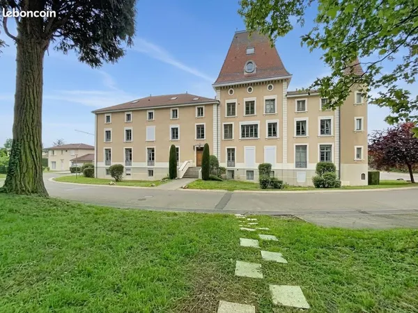 Appartement de caractère 104 m 3 chambres