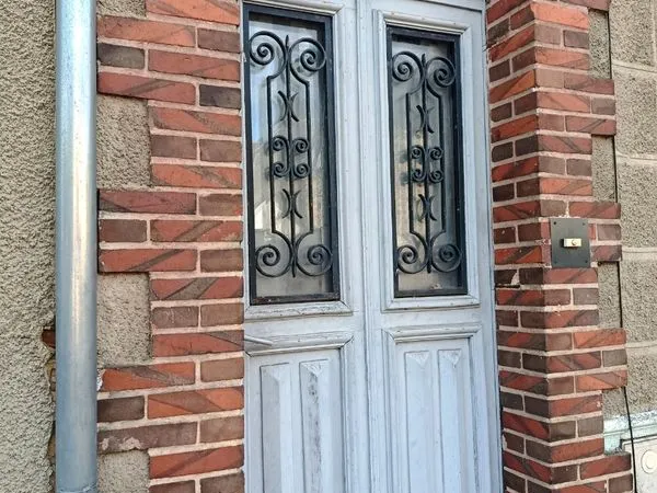Maison ancienne de ville, charme et authenticité