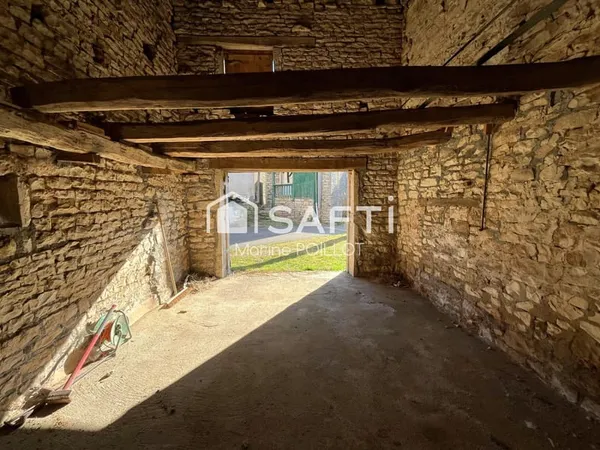 GRANGE A RENOVER, 6 MINUTES BOUILLAND,10 MINUTES NUITS ST GEORGES, 20 MINUTES BEAUNE