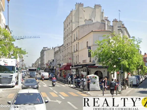 Commerce 260 m²