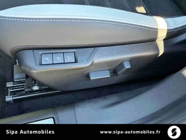 Alfa Romeo Junior 1.2 ibrida 145 ch e-dct6 — photo 33