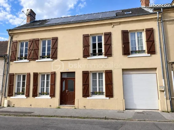 Maison 8 pièces 216 m²