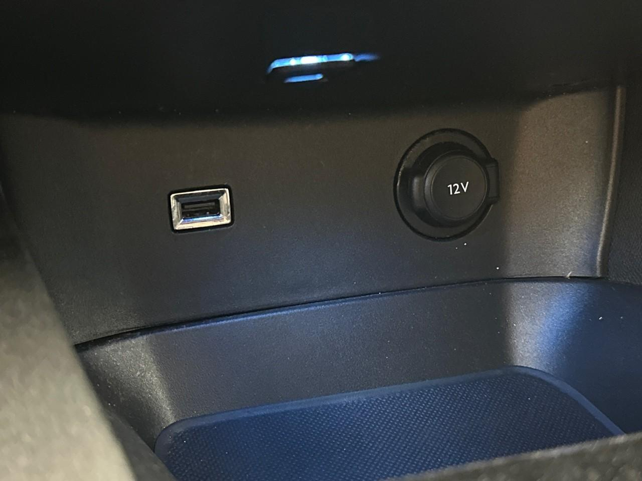 Peugeot 3008 hybrid 225 e-eat8 gt pack — photo 30