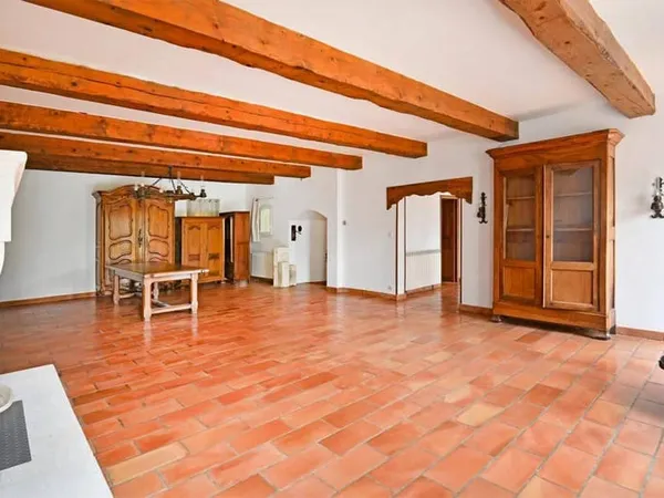 Maison 7 pièces 286 m²