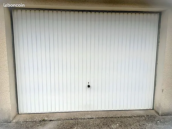 Grand garage de 32m² - Albi, Marranel