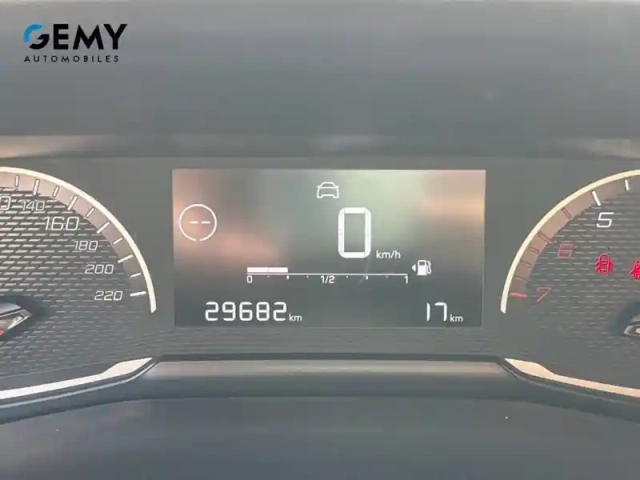 Peugeot 208 puretech 75 s&amp;s bvm5 — photo 21