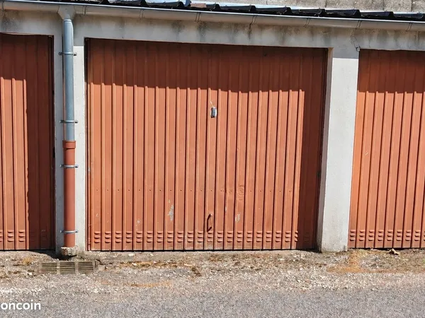 Garage à louer