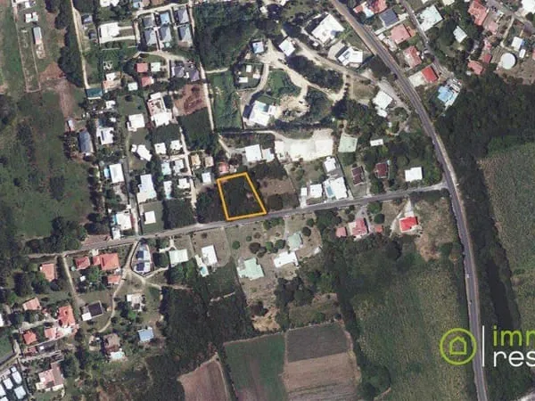 Terrain 1878 m²