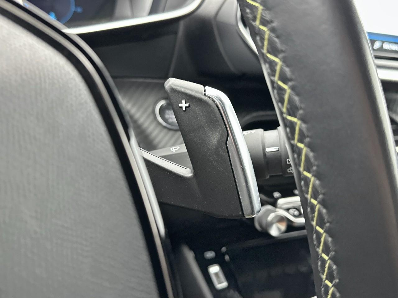 Peugeot 2008 puretech 130 s&s eat8 gt — photo 20