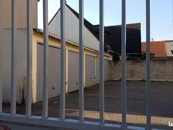BOX FERME - BOIS-COLOMBES Quartier Glatz Miviere