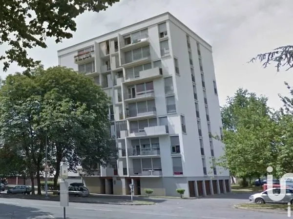 Parking 12 m²