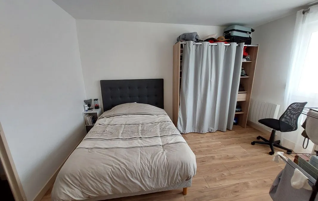 Photo 1