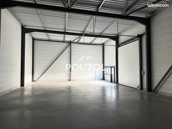 LOCAL D'ACTIVITE 226 m² LA ROCHE BLANCHE