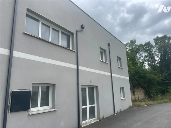 Local d'activités 95 m²