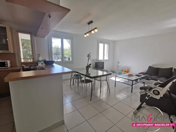 Appartement 4 pièces 77 m²