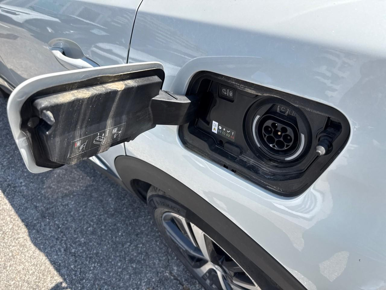 Peugeot 3008 hybrid 180 e-eat8 allure pack — photo 11