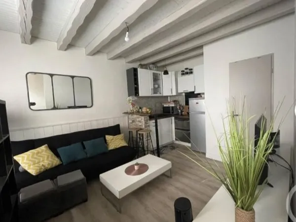 Maison de ville 45m2 centre ville Mios