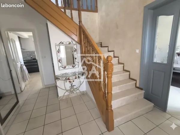 Maison 7 pièces 144 m²