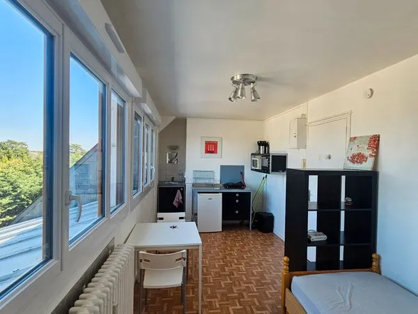 Studio meublé agréable en centre ville