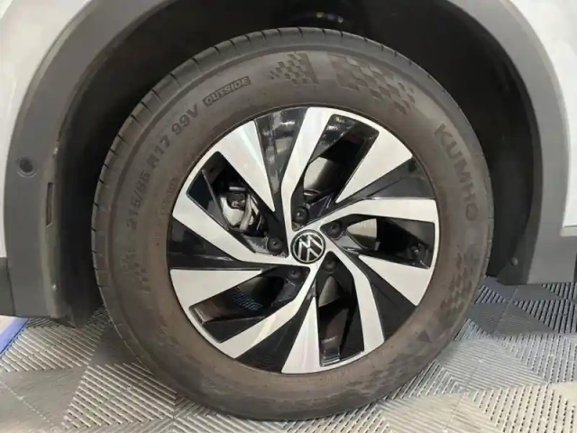 Volkswagen Tiguan 1.5 etsi 131ch dsg7 — photo 40