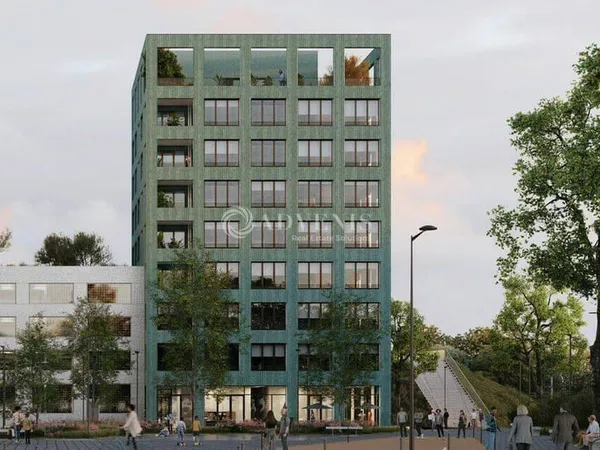 Bureaux 2490 m²