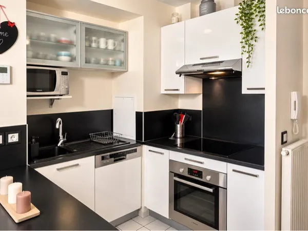 Duplex lumineux à 1 min du Lac de Créteil - 203 000