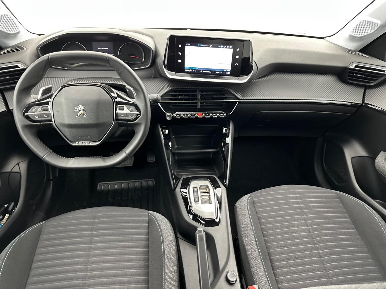 Peugeot 208 puretech 100 s&s eat8 style — photo 11