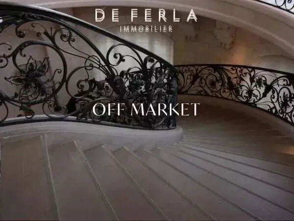 Appartement 8 pièces 680 m²