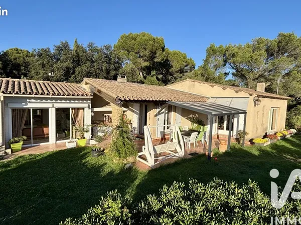 Propriété 4 pièces 131 m²