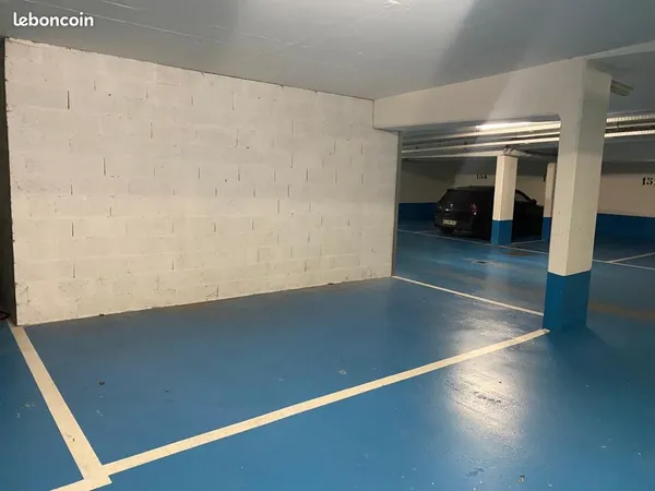 Parking sécurisé Serris Parc