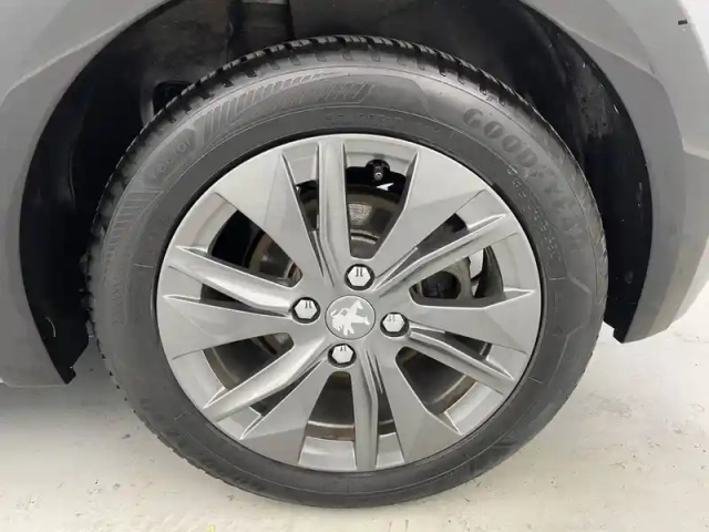 Peugeot 208 electrique 50 kwh 136ch — photo 48