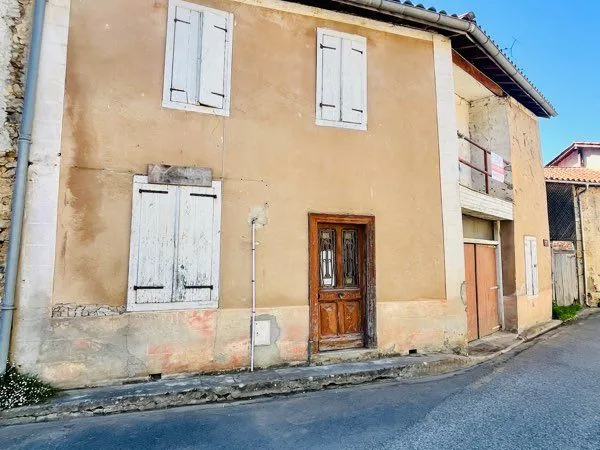 Maison de ville 80m2 à rénover avec garage et combles aménageables - Arbas 31160