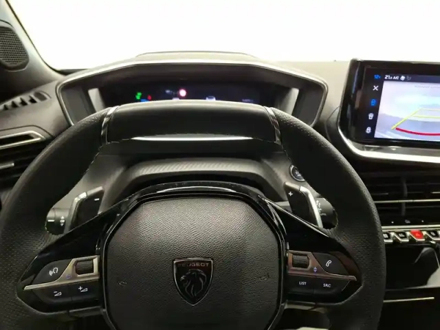 Peugeot 2008 hybrid 136 e-dcs6 — photo 61