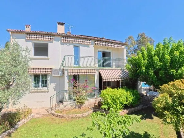 Maison avec piscine et 2 logements - La Garde