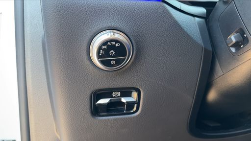 Mercedes Classe GLC 300 de 333 EQ Power 4Matic 9G-Tronic - AMG Line – 2023 – 39085 km – Hybride rechargeable – Boîte Automatique — photo 44