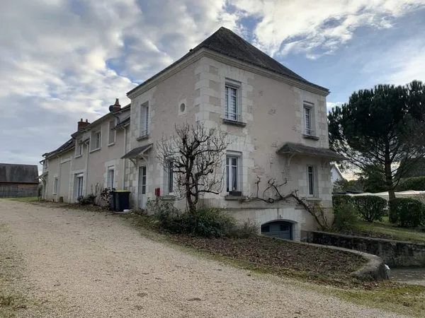 Maison 13 pièces 380 m²