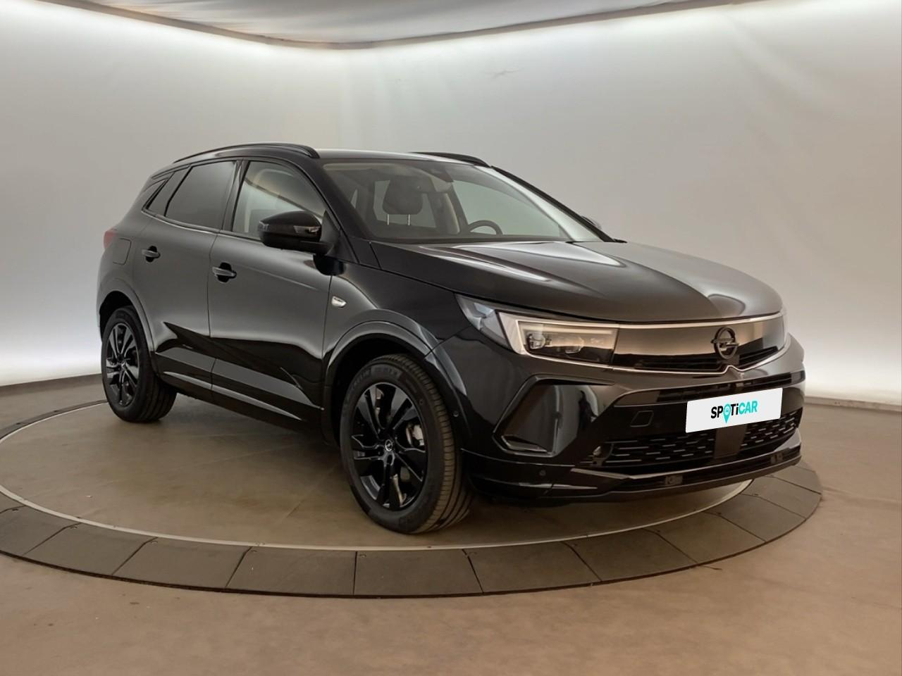 Opel Grandland 1.2 turbo hybrid 136 ch e-dct6 gs — photo 3