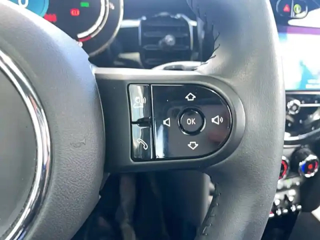 Mini Mini hatch 5 portes cooper 136 ch bva7 — photo 12