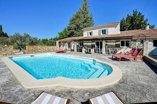 Maison 5 pièces 145 m²