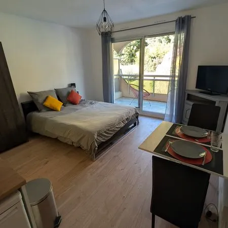 Bel appartement meublé