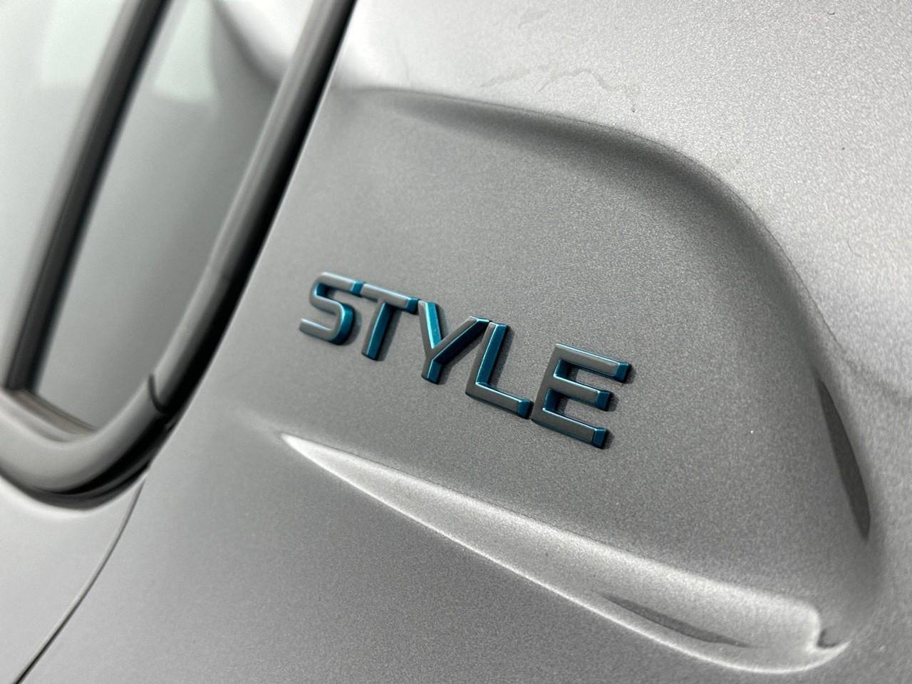 Peugeot 208 puretech 100 s&s bvm6 style — photo 31
