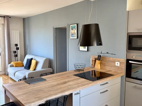 Exclusivité - A vendre appartement 2 pièces Rue de Saussure - Paris 17ème (Pont Cardinet)