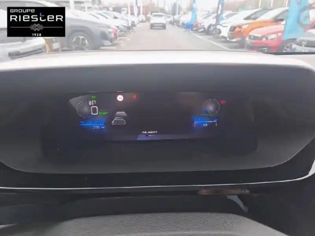 Peugeot 408 electrique 58 kwh 210ch — photo 34